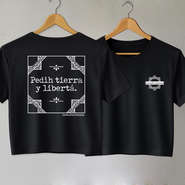 Croptop Negro Pedid tierra y libertad